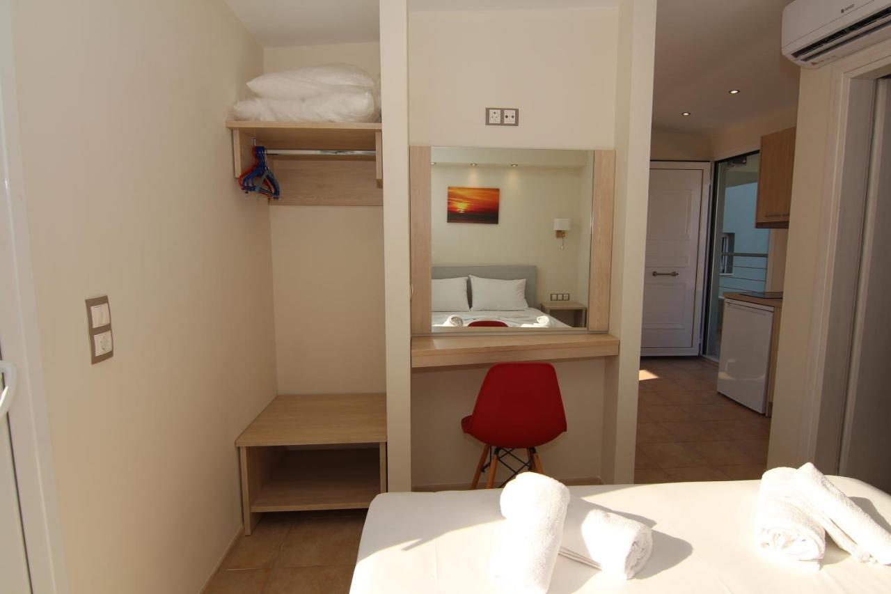 Kostis Apartment *